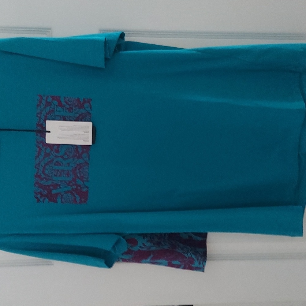 Clothes - Picture 2 of 4
